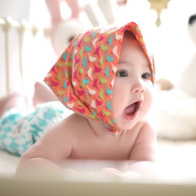 baby-store-product-img-10.jpg Colorful Birdies on Orange Bandana